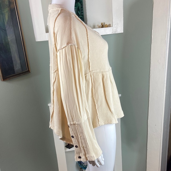 NWOT Pol Cream Buttoned shirt blouse Top oversized Waffle fabric asymmetrical M - Picture 9 of 14